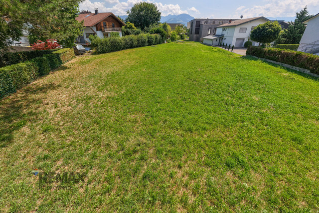 1.362 m² Grundstück – als Ganzes oder geteilt, ideal für ein Einfamilienhaus oder Doppelhaus