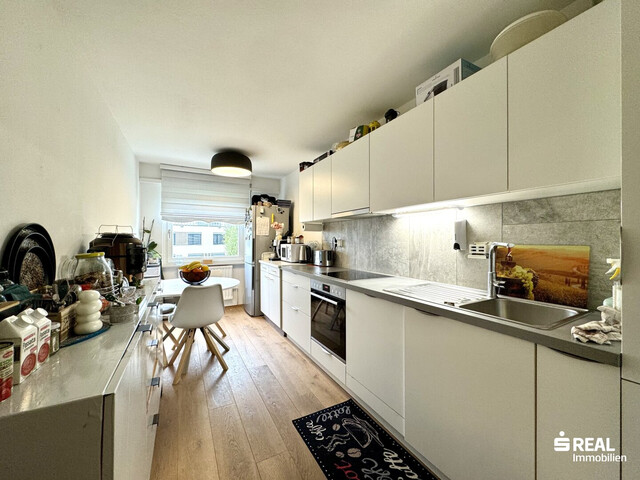 Modernisierte 4-Zimmer-Wohnung mit Balkon & Garage