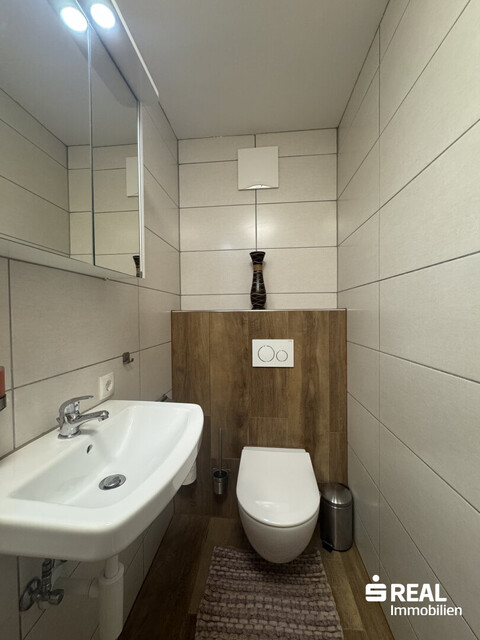 Ihr Traumhaus mit Pool wartet!