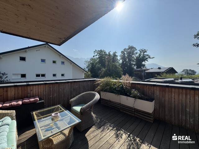 Ihr Traumhaus mit Pool wartet!