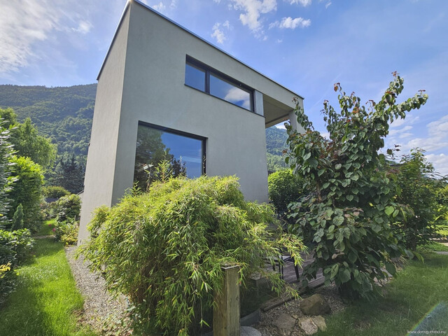 Villa in ruhiger Lage, an der Grenze zu Liechtenstein, Zweitwohnsitz möglich, für Individualisten!