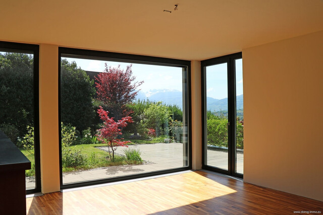 Villa in ruhiger Lage, an der Grenze zu Liechtenstein, Zweitwohnsitz möglich, für Individualisten!