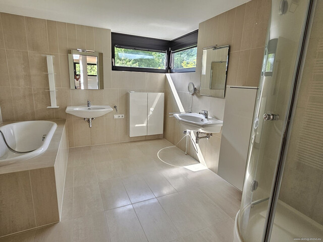 Villa in ruhiger Lage, an der Grenze zu Liechtenstein, Zweitwohnsitz möglich, für Individualisten!
