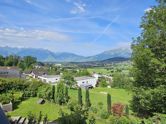 Villa in ruhiger Lage, an der Grenze zu Liechtenstein, Zweitwohnsitz möglich, für Individualisten!
