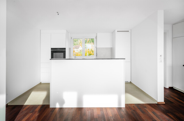 MIETE: 4-Zimmer-Dachgeschosswohnung mit Seeblick  in Lochau