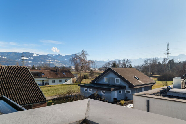 Koblach: Moderne 3-Zimmer-Maisonettwohnung mit riesiger Dachgeschoss-Terrasse!