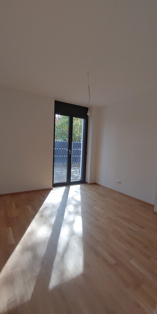 Neuwertige exklusive 3-Zimmer-Wohnung mit Garten im Herzen von Mäder – inkl. Tiefgaragenplatz