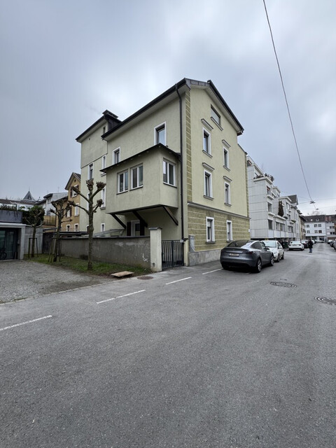 Rarität in der Bergstraße – Stilvolles Zinshaus mit Potenzial in Bestlage von Bregenz