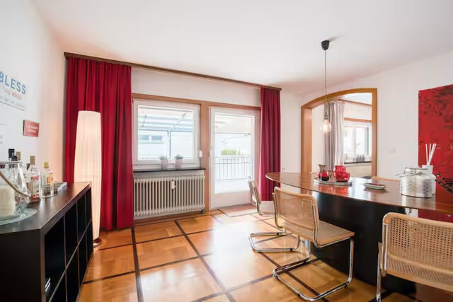 Rarität in der Bergstraße – Stilvolles Zinshaus mit Potenzial in Bestlage von Bregenz