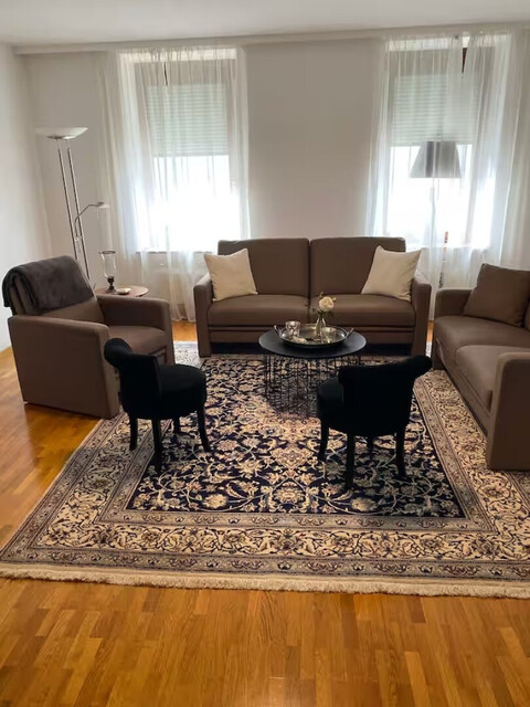 Rarität in der Bergstraße – Stilvolles Zinshaus mit Potenzial in Bestlage von Bregenz