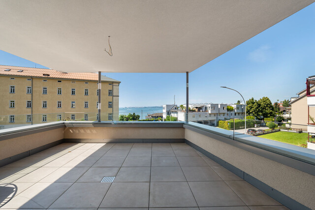 Wunderschöne 4-Zi-Wohnung mit toller Terrasse und Seesicht