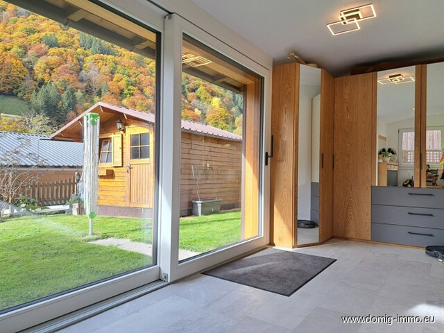 Schöne 3-Zimmer-Wohnung mit Wintergarten und Grünfläche in sonniger Ruhelage von St. Gallenkirch