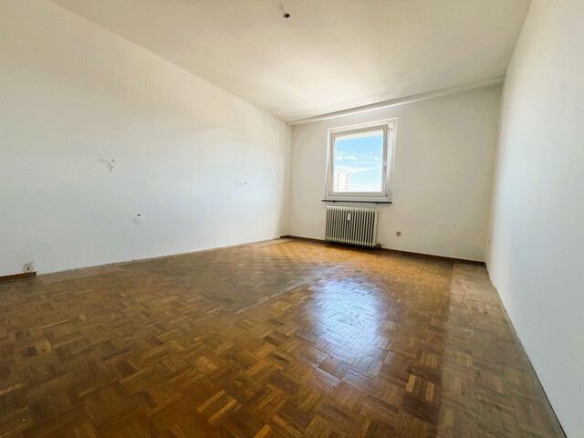 großzügiger 3,5 Zimmerwohnung | große verglaste Loggia | 5.Obergeschoss