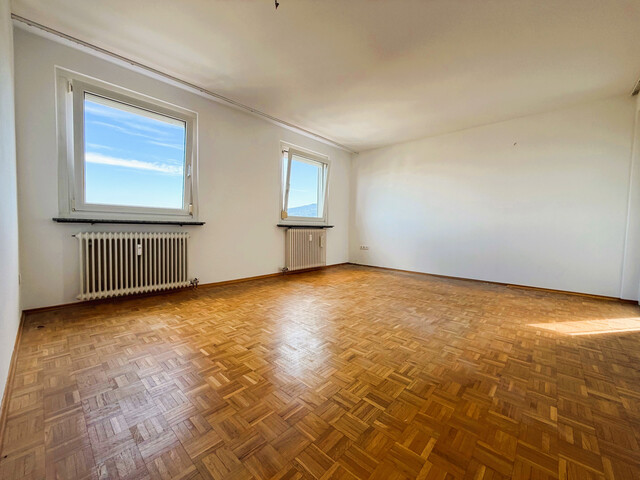 großzügiger 3,5 Zimmerwohnung | große verglaste Loggia | 5.Obergeschoss