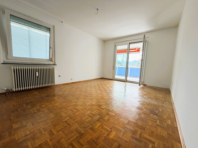 großzügiger 3,5 Zimmerwohnung | große verglaste Loggia | 5.Obergeschoss