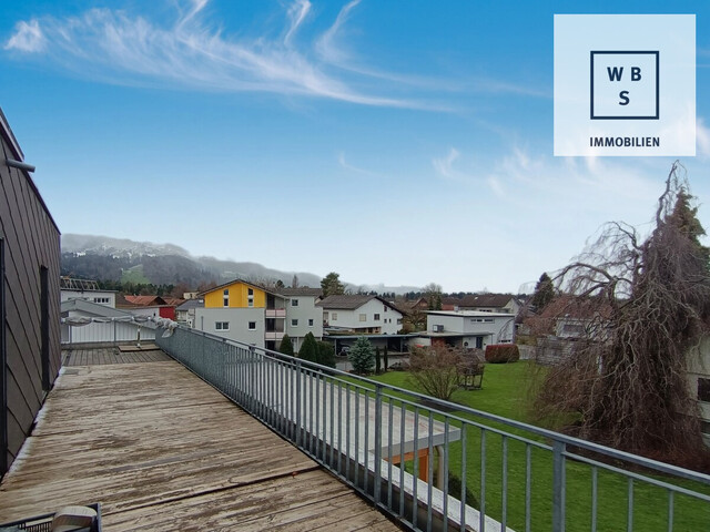 Blick in die Berge!
3-Zimmer-Penthouse-Wohnung mit traumhafter Terrasse in Höchst