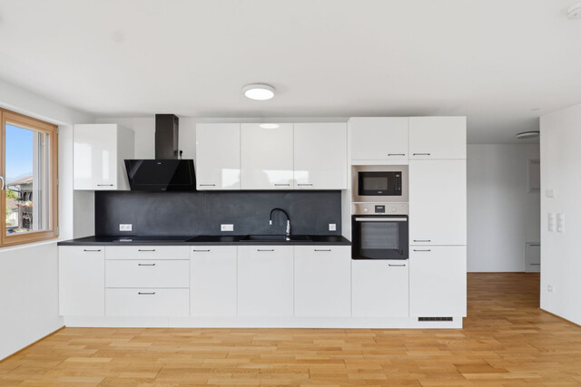 Moderne 2-Zimmer Wohnung mit Loggia und Abstellplatz