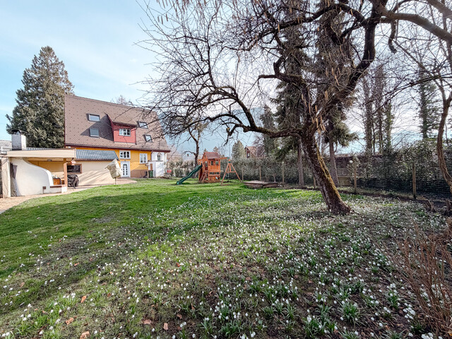 Stilvolle und heimelige Atmosphäre: Einfamilienhaus mit großem Grundstück in Dornbirn