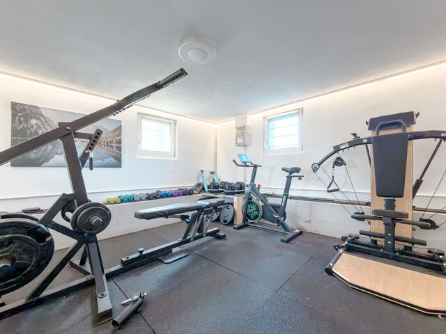 Stilvolle und heimelige Atmosphäre: Einfamilienhaus mit großem Grundstück in Dornbirn