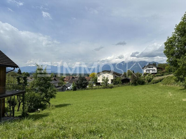 Leichte Hanglage - schöne Aussicht
