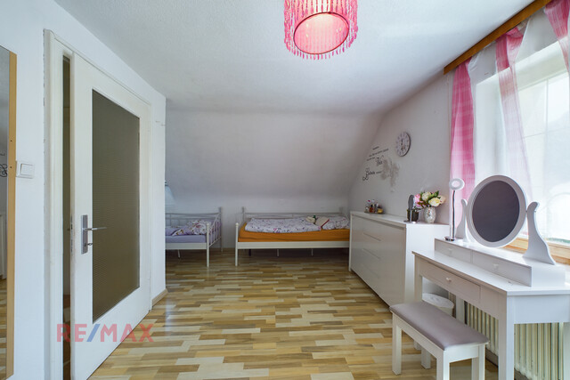 Heimkommen nach Altach – mit Garten, Terrasse & Bergblick