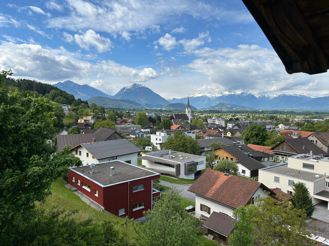 Exklusives Baugrundstück in Hanglage