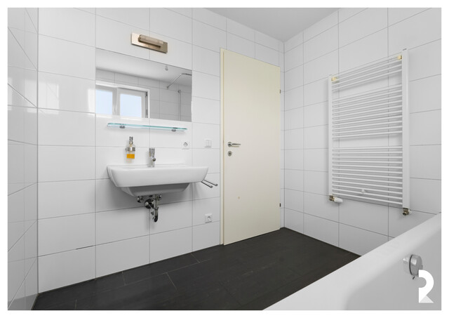 GEPFLEGTE  3-ZIMMER-WOHNUNG MIT BALKON & TIEFGARAGENPLATZ IN FELDKIRCH-TOSTERS