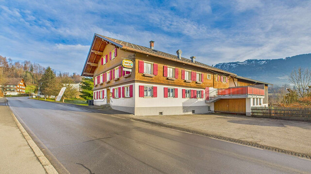 Egg | Traditionshaus im Ortskern mit Entwicklungspotenzial