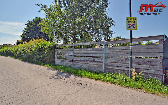 Ruhig gelegenes Baugrundstück mit hohem Entwicklungspotential