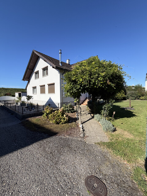 Einfamilienhaus mit Nebengebäude in Lustenau – Sackgassenlage, provisionsfrei
