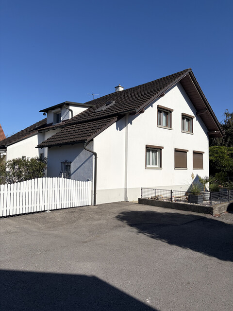 Einfamilienhaus mit Nebengebäude in Lustenau – Sackgassenlage, provisionsfrei