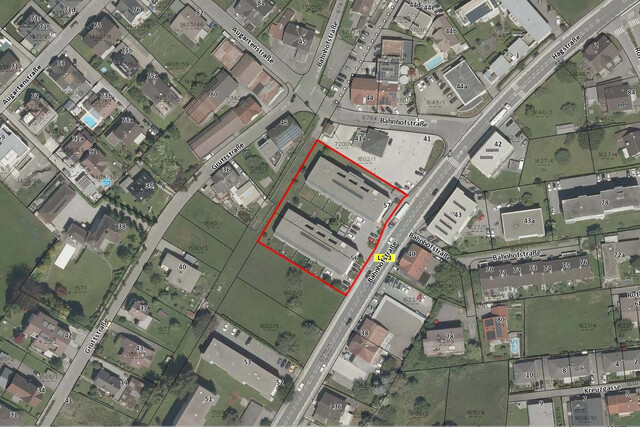 Grenznah wohnen: Moderne Terrassenwohnung für Pendler und Genießer