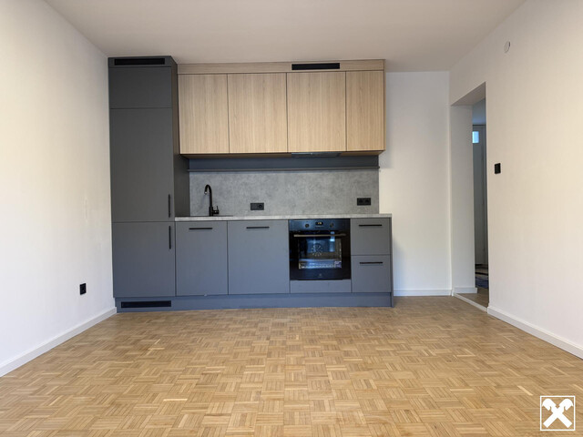 Neuvermietung! Erstbezug! Renovierte, kleine Stadtwohnung !