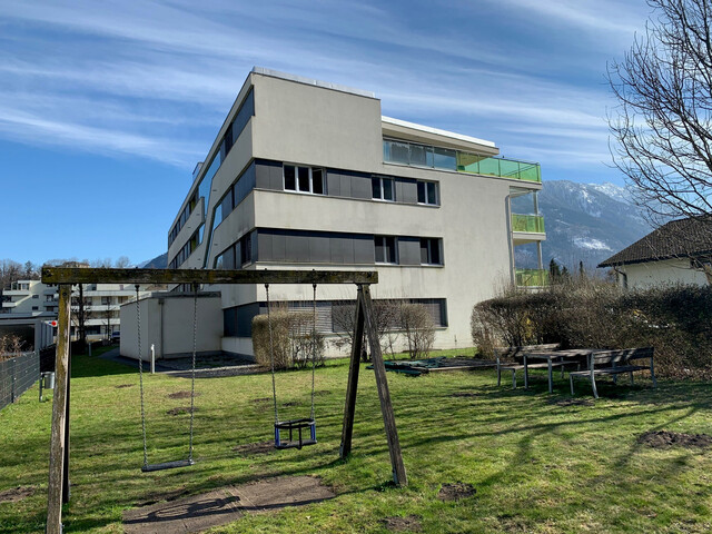 Viel Platz und Sonne!  3 Zimmer Wohnung mit großer Terrasse in Tosters , GRENZNAH!!!