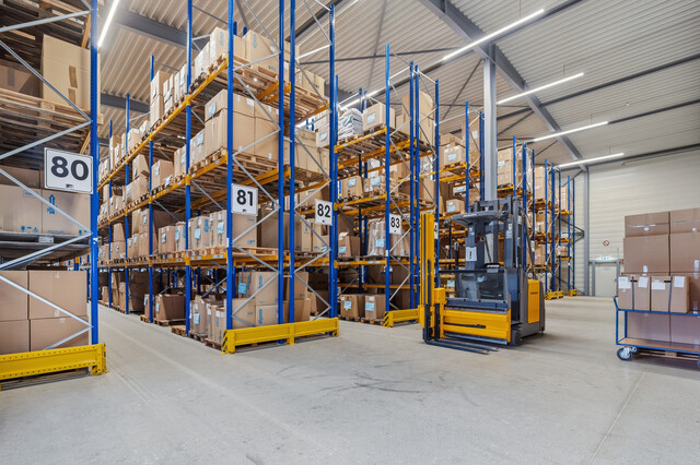 Top Gewerbeimmobilie mit Büro- und Logistikflächen in Weiler