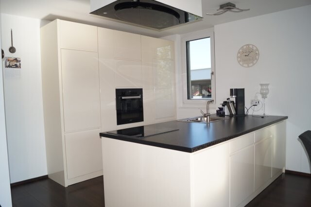Moderne 3-Zimmerwohnung mit Tiefgarage zu verkaufen!