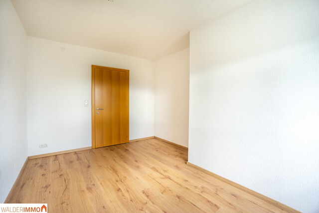 4-Zimmer-Wohnung mit Balkon