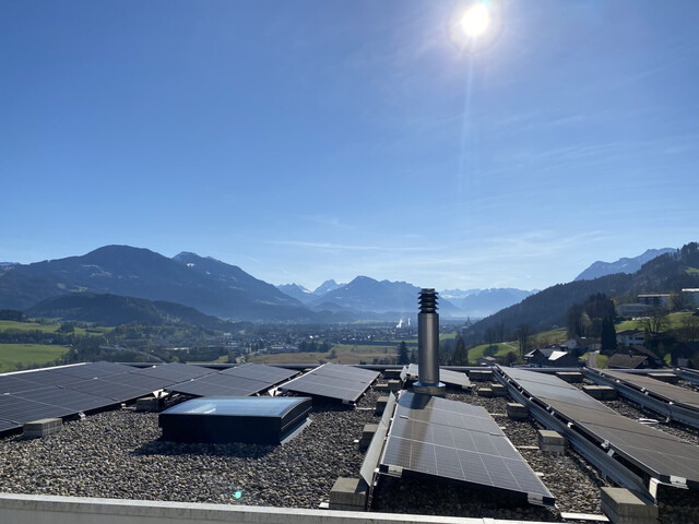 Fantastische 2,5 Zi.-Gartenwohnung im ZFH