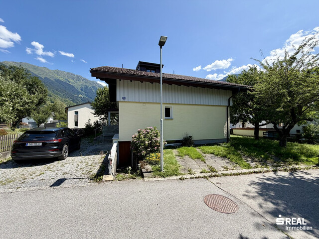 Großzügiges Einfamilienhaus mit tollem Garten in ruhiger Lage