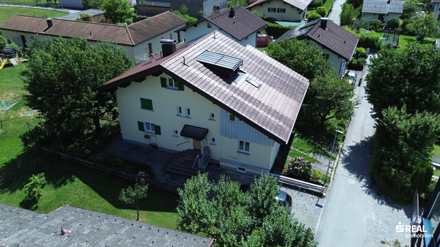 Großzügiges Einfamilienhaus mit tollem Garten in ruhiger Lage