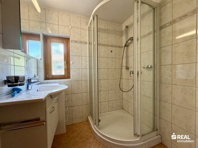 Großzügiges Einfamilienhaus mit tollem Garten in ruhiger Lage