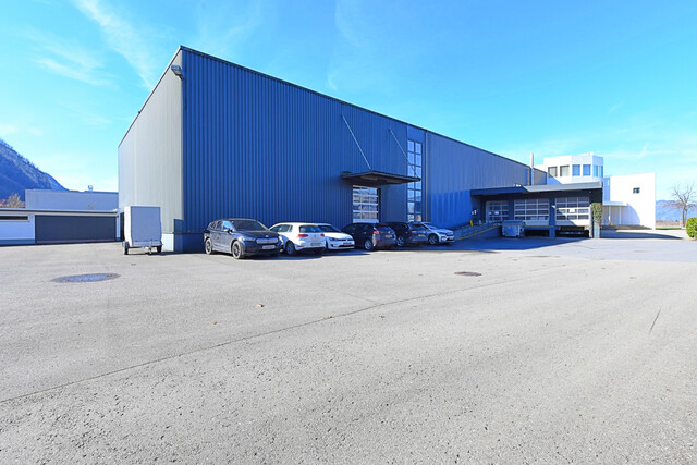 Lagerhalle mit eigener Laderampe zur Miete in Hohenems