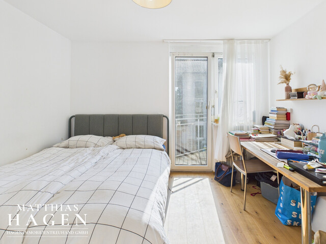 Einfamilienhaus mit großem Grundstück und Gartenparadies in Höchst