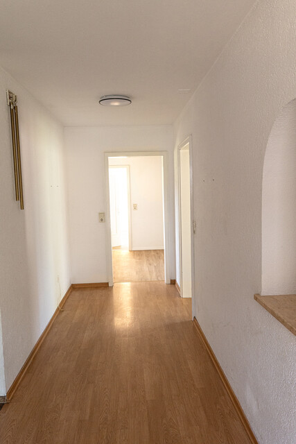 Einfamilienhaus mit großem Potenzial in zentraler und ruhiger Lage / Höchst