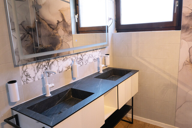 Einfamilienhaus mit großem Potenzial in zentraler und ruhiger Lage / Höchst