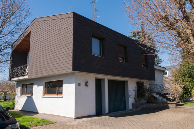 Einfamilienhaus mit großem Potenzial in zentraler und ruhiger Lage / Höchst