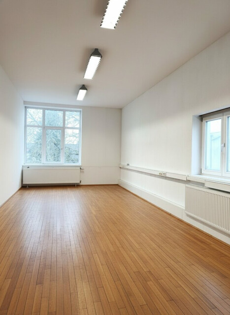 Bürofläche in Lauterach mit 3 Stellplätzen – 1. Etage, top Lage!