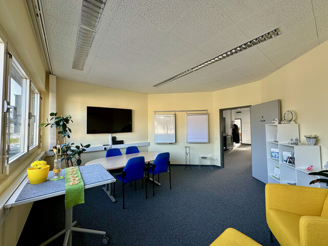 helle Büro/Ordinationsfläche in super Lage