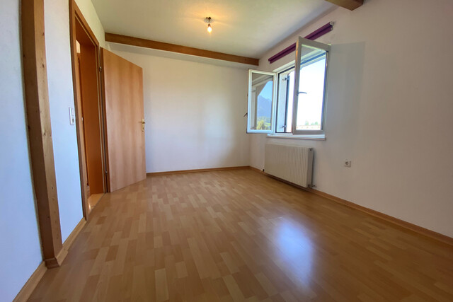 "ohne Provision" helle, 2 Zimmer Wohnung mit Gartenmitbenützung