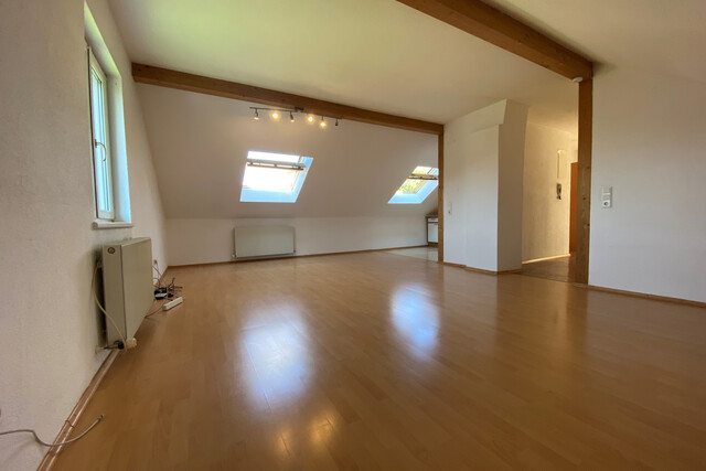 "ohne Provision" helle, 2 Zimmer Wohnung mit Gartenmitbenützung